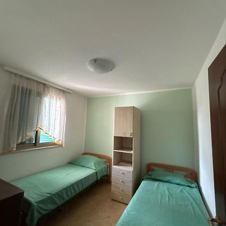 Holiday Home Zenit Улцинь Екстер'єр фото