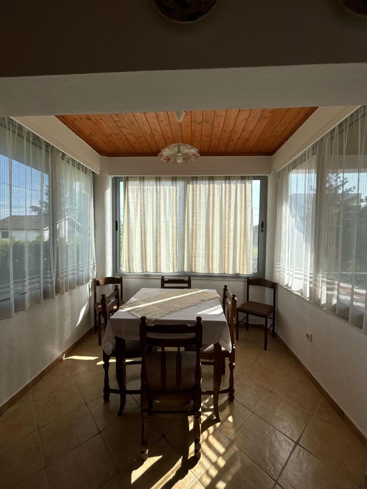 Holiday Home Zenit Улцинь Екстер'єр фото