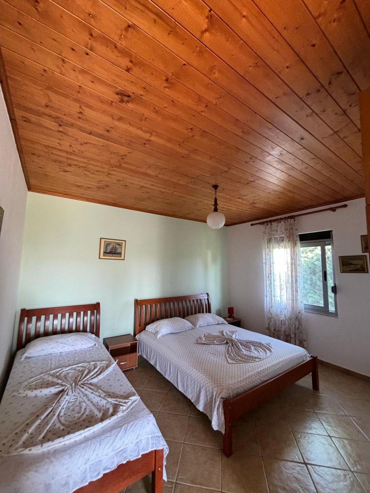 Holiday Home Zenit Улцинь Екстер'єр фото